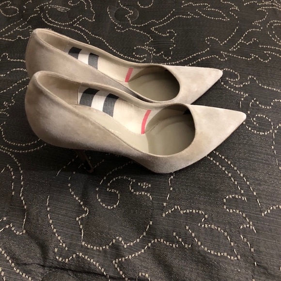 Burberry heel pump - Picture 2 of 13
